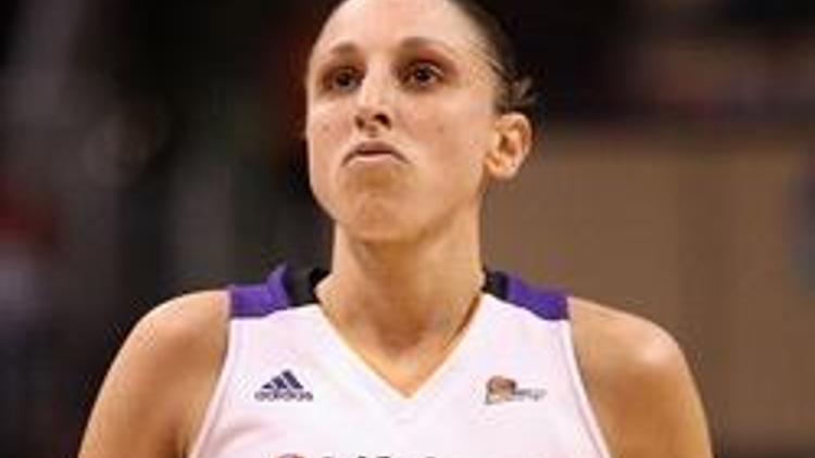 Diana Taurasi Mercuryye döndü ama...