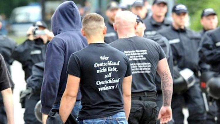 ALMANYA 268 NEONAZİNİN PEŞİNDE