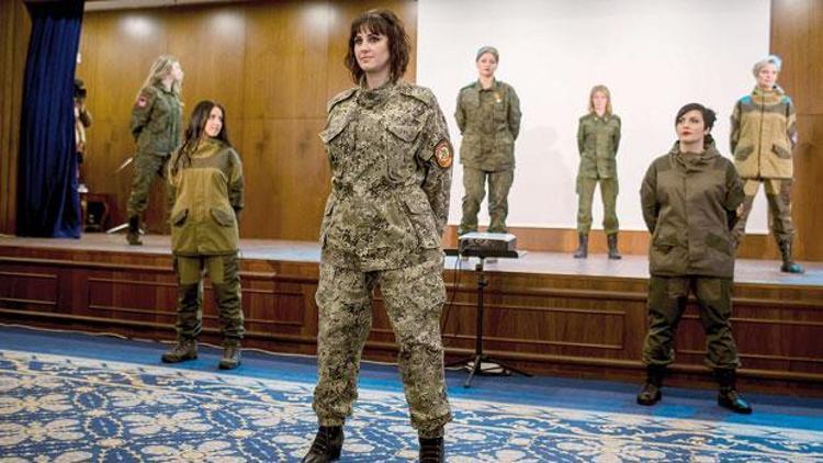 Milisler Miss Donetskte yarıştı