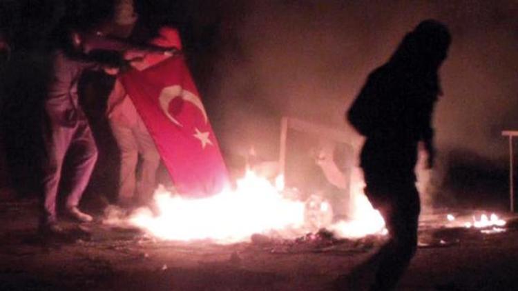 Kılıçdaroğlu: Bayrak yakan bu ülkede yaşamasın