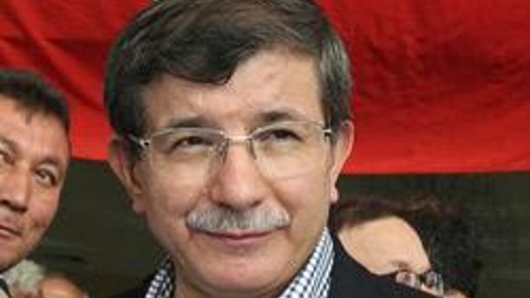 Dışişleri Bakanı Davutoğlu: MİT Müsteşarı Fidan ile ilgili iddialar gerçek dışıdır
