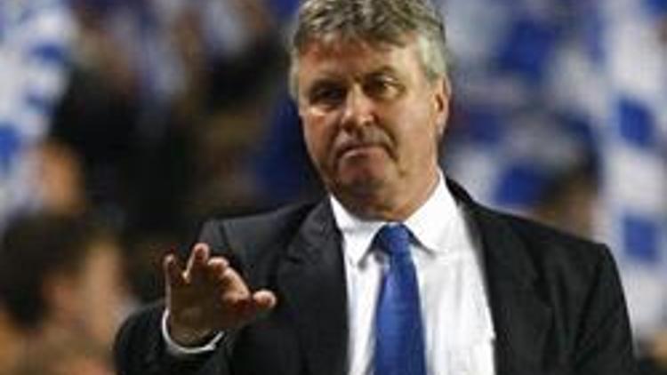 Hiddink 1 yıl daha Anzhide