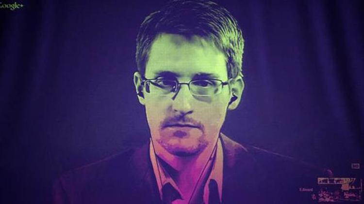 Rusya’dan Snowden’a üç yıl oturum izni