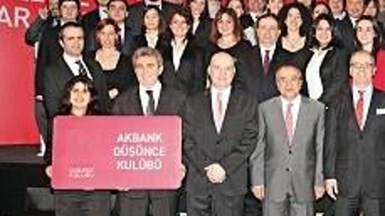 Akbank’ta yarıştılar 4 haftalık Harvard yaz okulu kazandılar