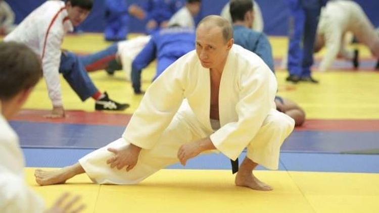 Rusya Devlet Başkanı Vladimir Putin Yoga yapacağına dair söz verdi