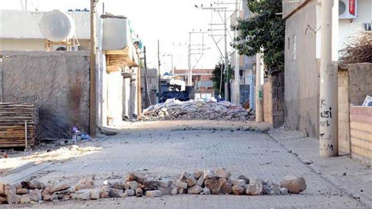 Nusaybin’de hendek kapatmaya giden polislere bombalı tuzak: 2 polis yaralandı