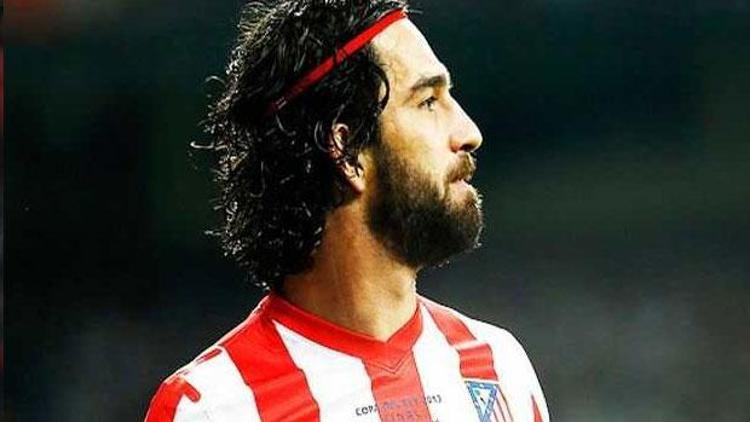 Arda Turan ayakta alkışlandı