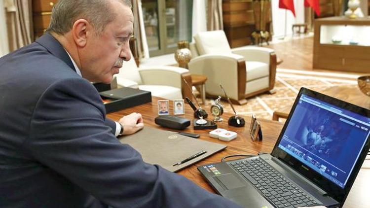 Erdoğan’ın 1’incisi yılın fotoğrafı oldu