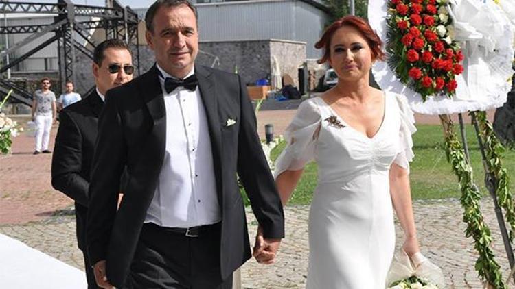 Belediye Başkanı bu defa damat koltuğuna oturdu