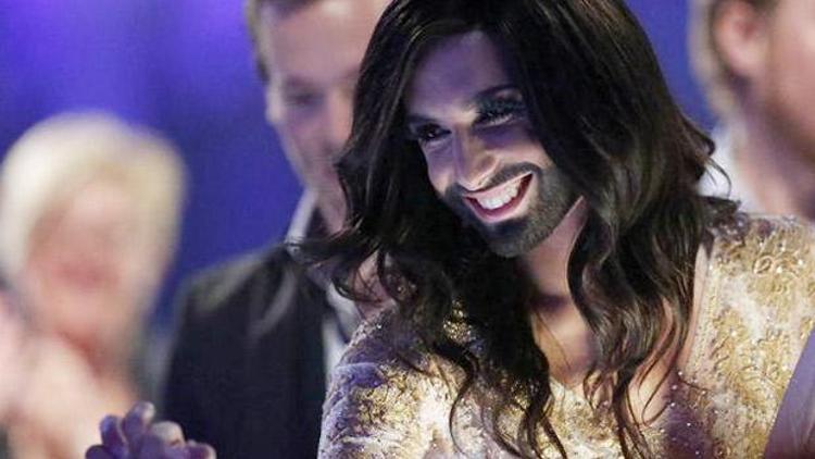 Conchita Wurst izleyicilerden büyük ilgi gördü