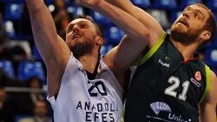 Anadolu Efes, Malagayı İspanyada devirdi