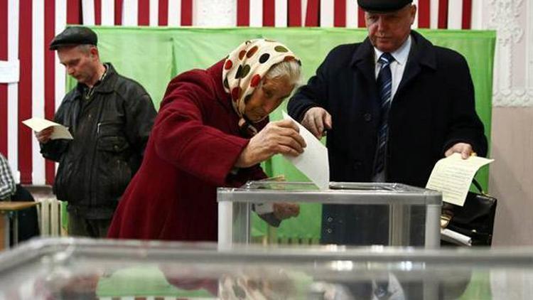 Kırımdaki referandumdan ilk resmi sonuçlar