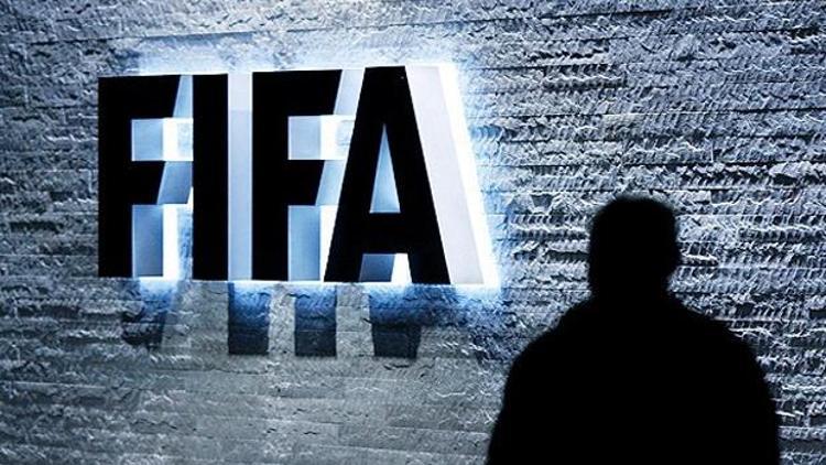 FIFA heyeti başkanına 7 yıl men