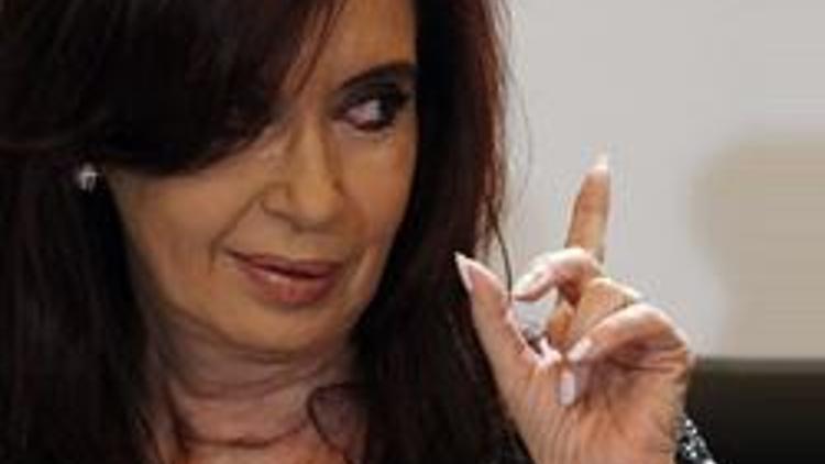 Arjantin Devlet Başkanı’na “fahişe” yakıştırması