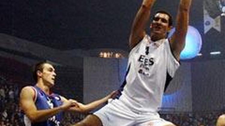 Efes Pilsen basketboldan çekiliyor