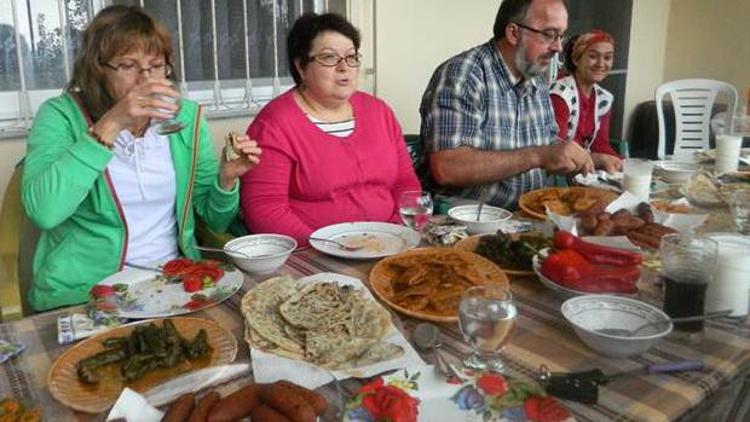 Litvanyalı öğrenciler köy hayatının tadına vardı
