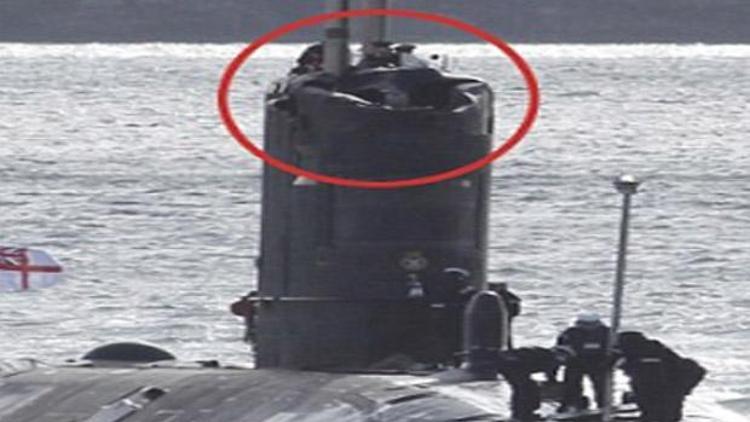 İngiliz denizaltısı kaza yaptı