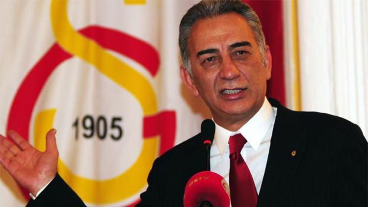 Adnan Polat trafik kazası geçirdi