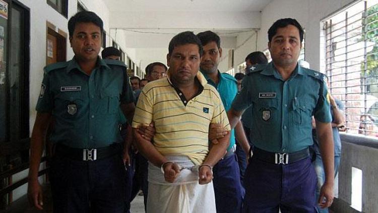 Bangladeşte linç davası başadı