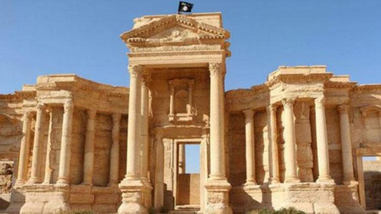 IŞİD Palmira antik kentinden sorumlu arkeoloğu öldürdü