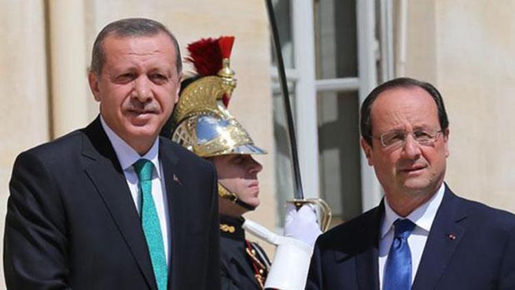 Cumhurbaşkanı Erdoğan, Fransız mevkidaşı Hollandela telefonda görüştü