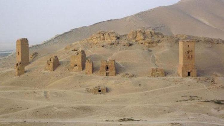 IŞİD Palmiradaki kule mezarları havaya uçurdu