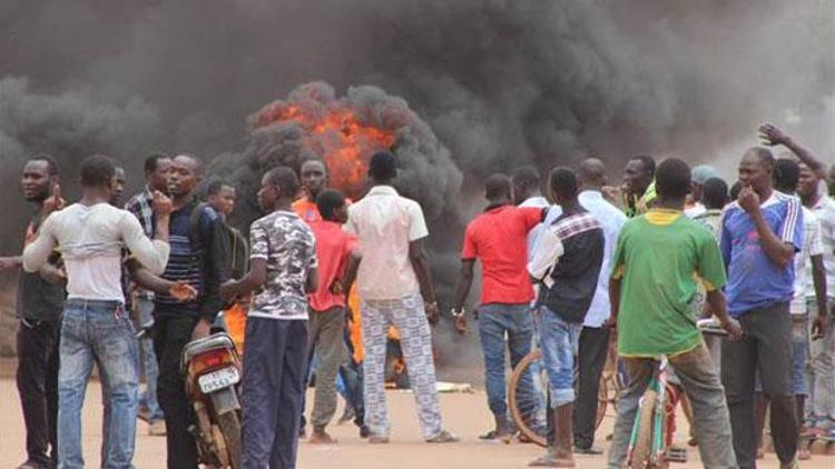 Türkiyeden Burkina Fasodaki askeri darbeye sert tepki