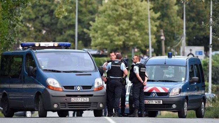 Fransada çatışma: 3 kişi ölü, 4 yaralı