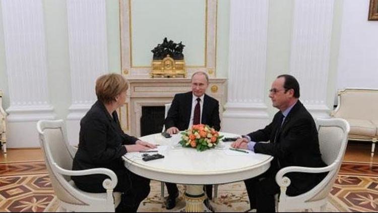 Merkel, Hollande ve Putin ile görüştü