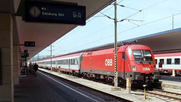 Viyana-Budapeşte tren seferleri askıda