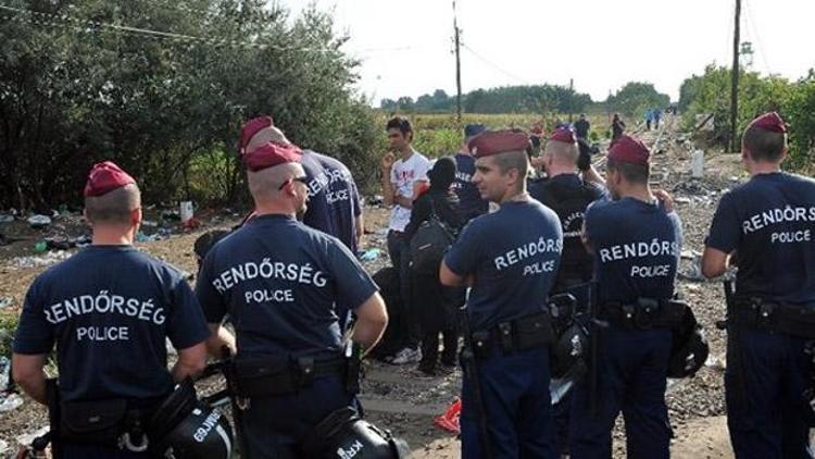 Macaristandan sığınmacılara gözaltı