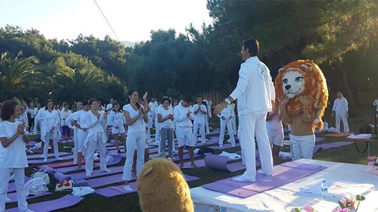 Yoga festivali başladı