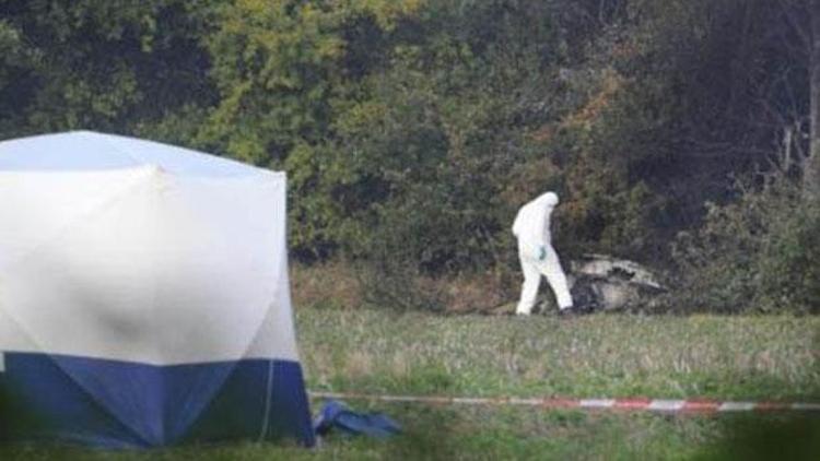 İngilteredeki uçak kazasında 2 kişi hayatını kaybetti