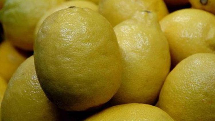 Limonun kilosu dalında 90 kuruş, markette 10 lira