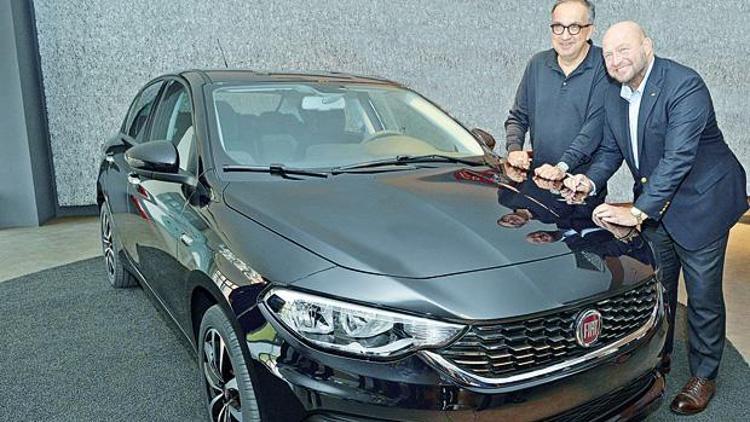 Fiat Chrysler CEO’su Marchionne, Bursa’da ‘Ege’yi denedi ve övgüler yağdırdı