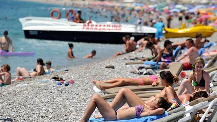 İstanbuldan güney sahillerine 300 bin turist