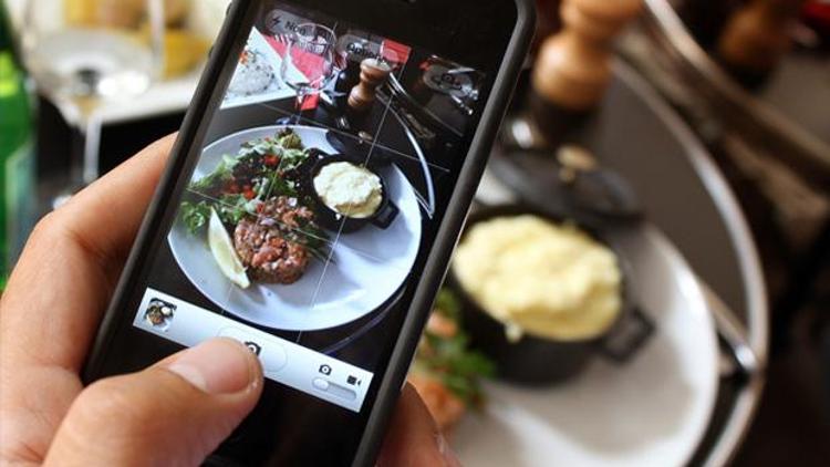 Akıllı telefonunuzla muhteşem yemek fotoğrafı çekmenin 5 sırrı