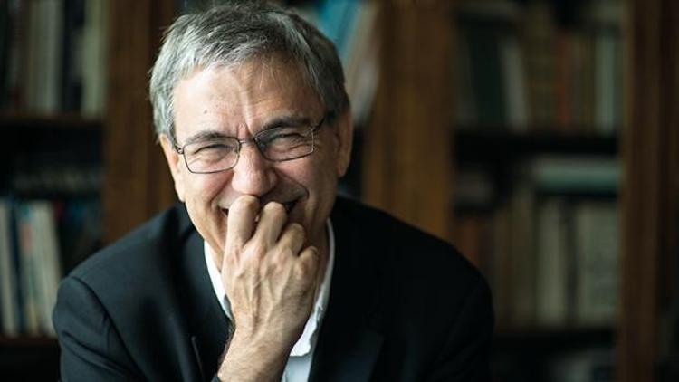2015 Erdal Öz Edebiyat Ödülünün sahibi Orhan Pamuk