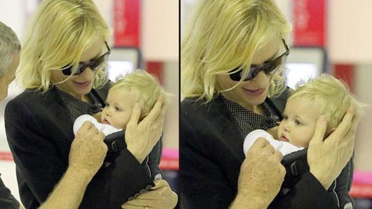 Cate Blanchett evlat edindiği kızıyla görüntülendi