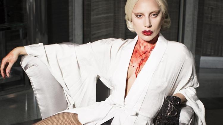 Lady Gagalı American Horror Story başladı