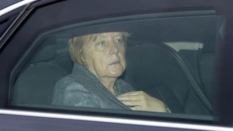 Merkel hakkında suç duyurusu