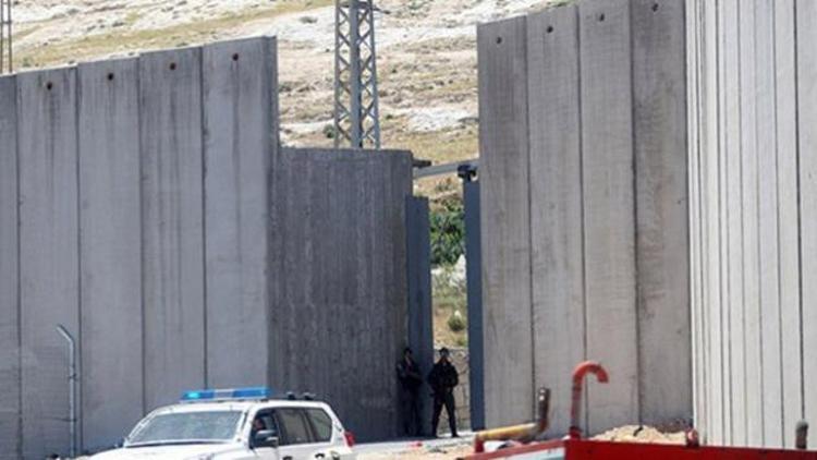 İsrailden Gazze sınırına ayrım duvarı