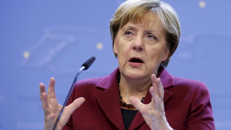 Merkel, Türkiyenin güvenli ülke sayılmasına karşı değil