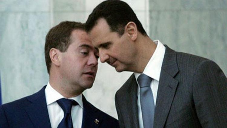 Rusya Başbakanı Medvedev: Esadın kalmasında ısrar etmiyoruz
