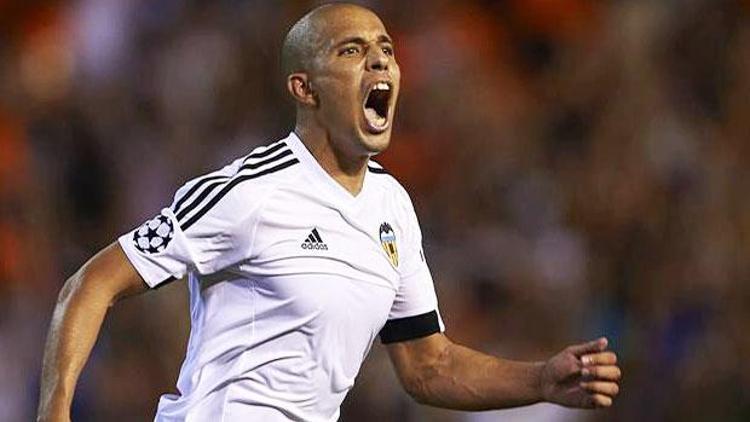 Sofiane Feghouli Valenciayı sırtladı