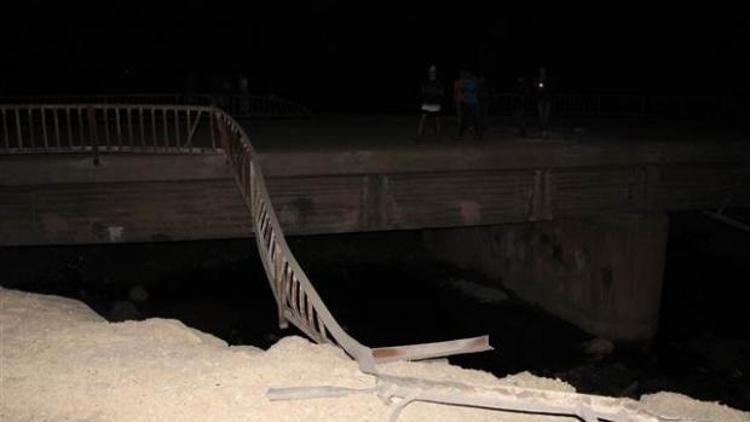 Nusaybin’de PKK köprüyü bombaladı: 3 yaralı