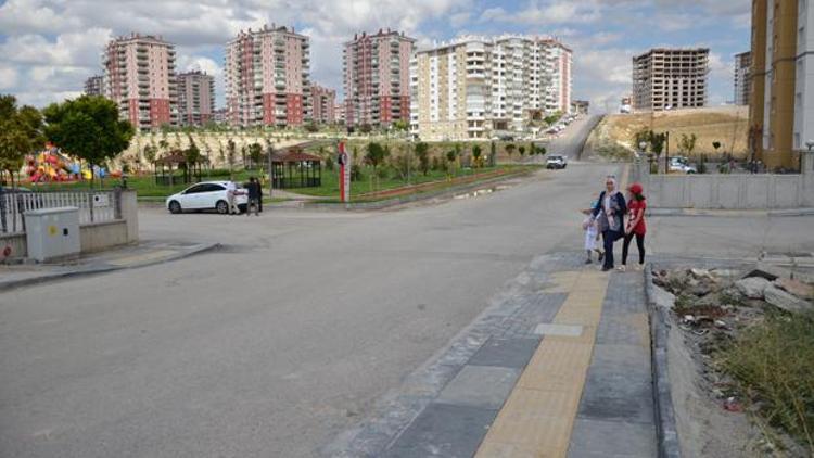 Tuzaklı dört yol  ışık bekliyor