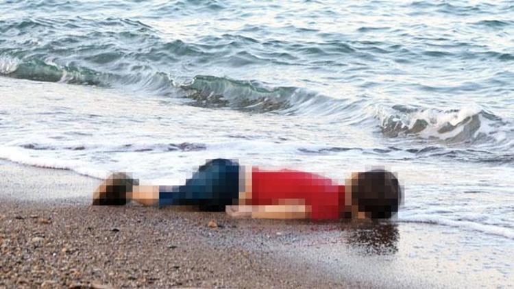 Ege Denizinde art arda göçmen faciası: 12 ölü