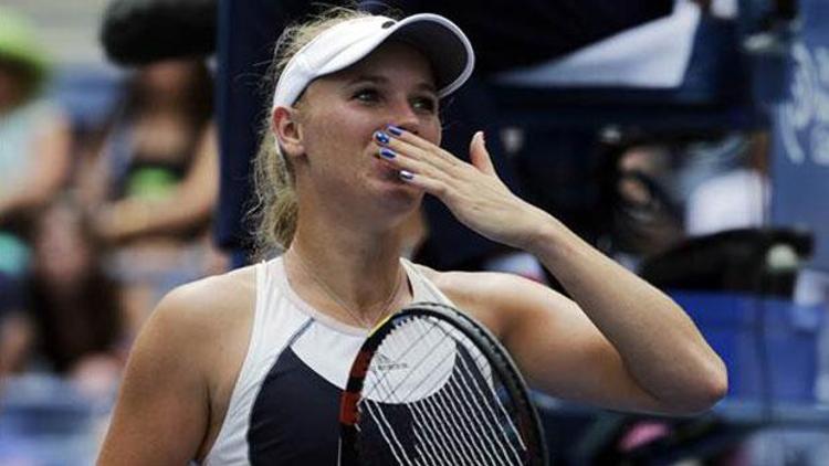 Wozniacki güle oynaya kazandı