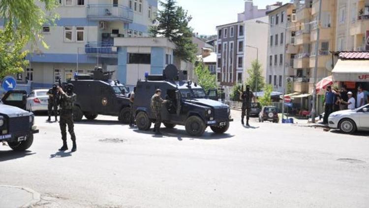 Tunceli ve Şırnakta hain saldırı: Tuncelide bir polis şehit